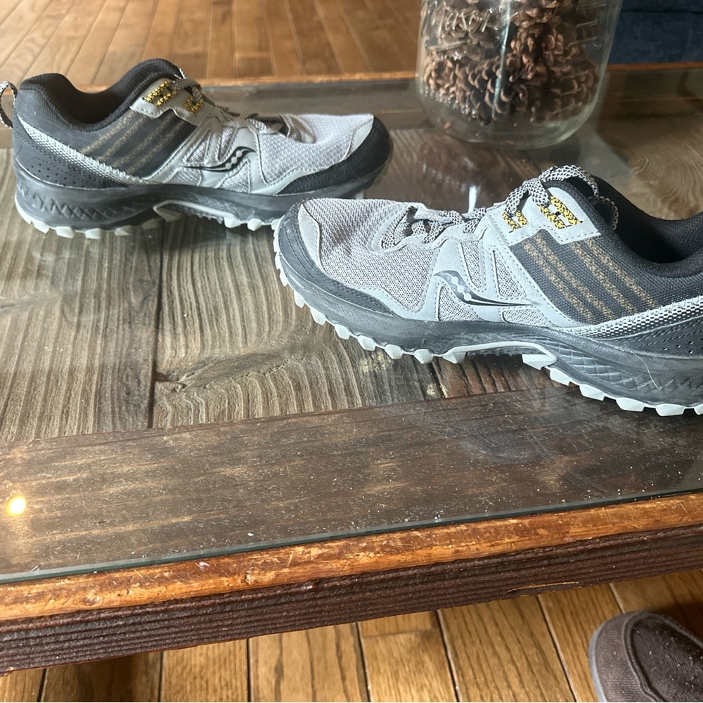 Saucony Excursion Tr14 Trail Running Hiking Shoes- Mens- Size 9.5- Gray Yellow